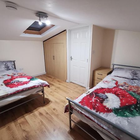 Palaz 1 - 2 Bedroom Garden Flat Edmonton Ngoại thất bức ảnh