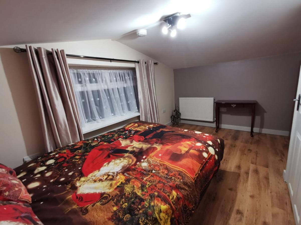 Palaz 1 - 2 Bedroom Garden Flat Edmonton Ngoại thất bức ảnh