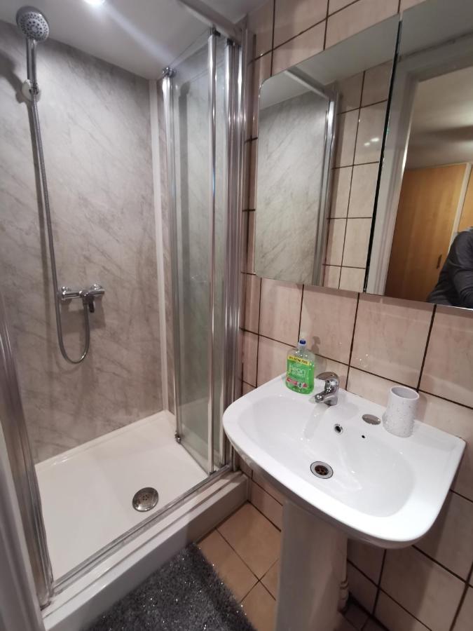 Palaz 1 - 2 Bedroom Garden Flat Edmonton Ngoại thất bức ảnh