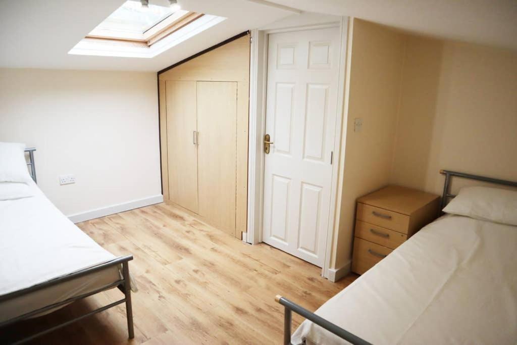 Palaz 1 - 2 Bedroom Garden Flat Edmonton Ngoại thất bức ảnh